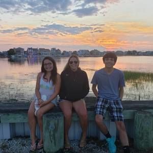 Meet your Posher, Chrisie